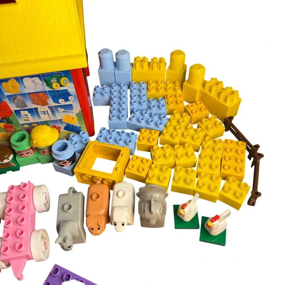 Vintage Mega Bloks Lil Farmer 801 Barn Building‎ Set with Tractor and Animals